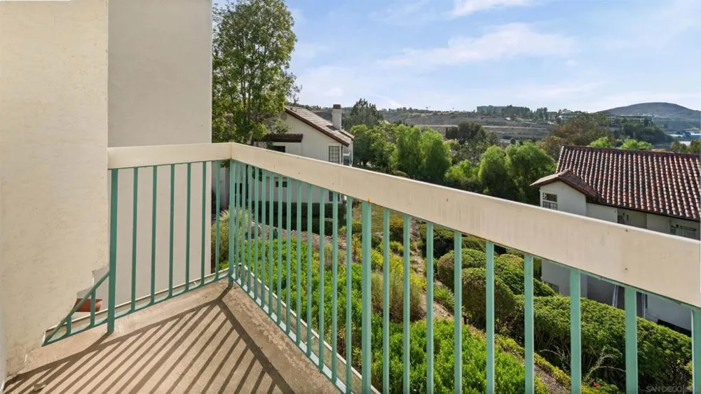 16424 Avenida Venusto #C San Diego, CA 92128