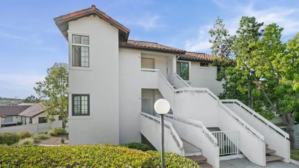 16424 Avenida Venusto #C San Diego, CA 92128