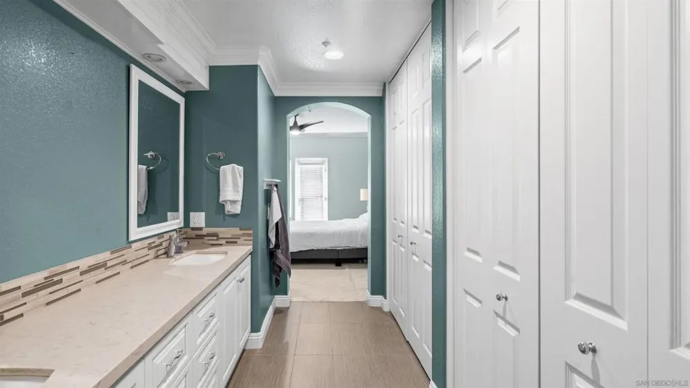 16424 Avenida Venusto #C San Diego, CA 92128