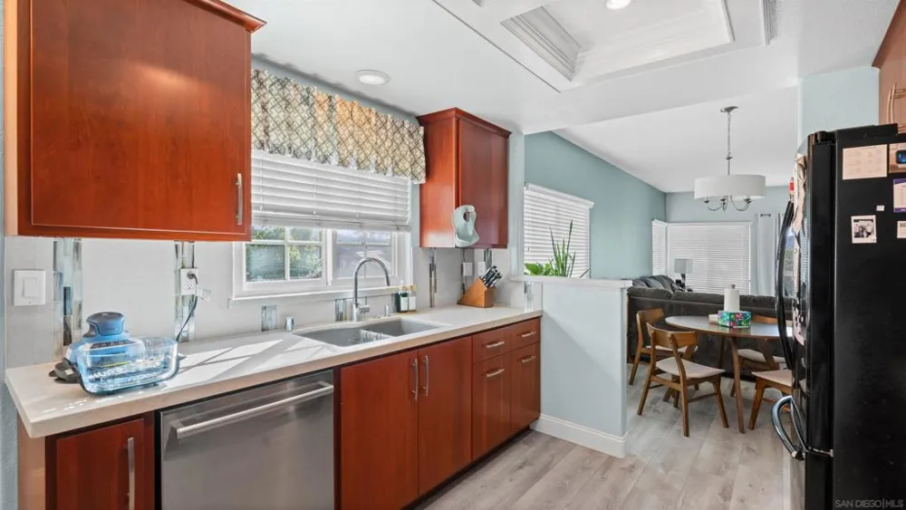 16424 Avenida Venusto #C San Diego, CA 92128