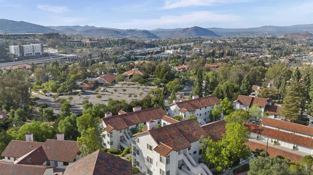 16424 Avenida Venusto #C San Diego, CA 92128
