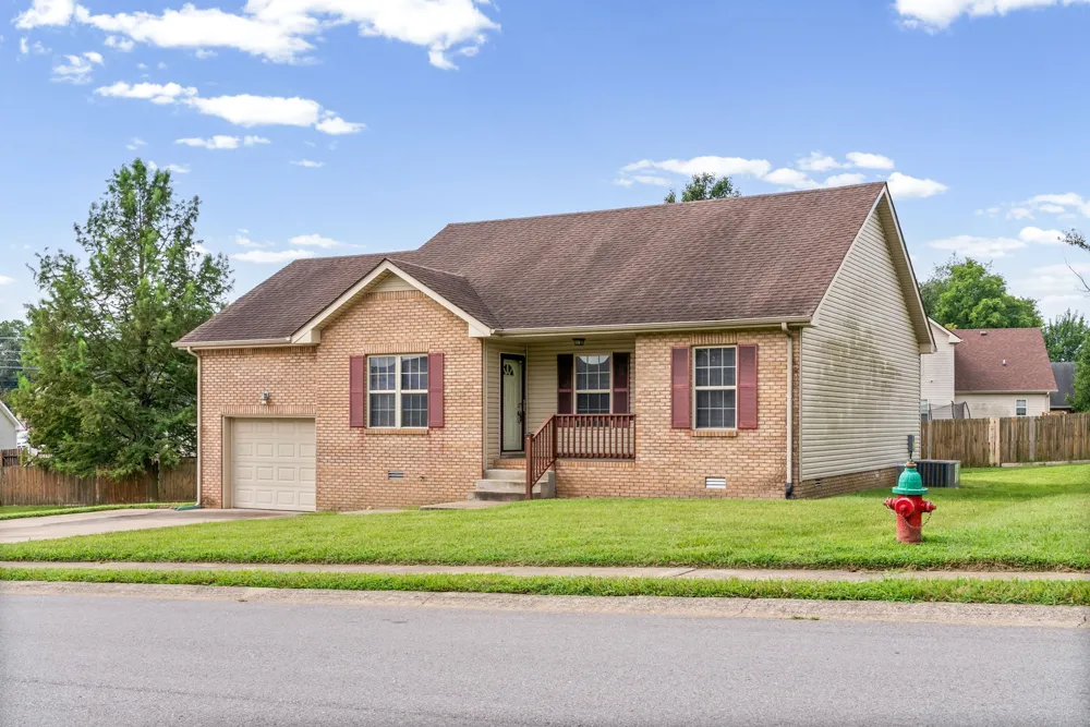 3208 Veranda Cir Clarksville, TN 37042