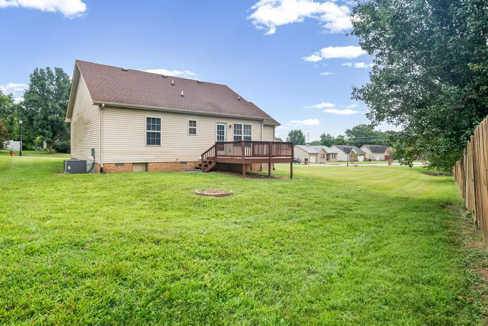 3208 Veranda Cir Clarksville, TN 37042