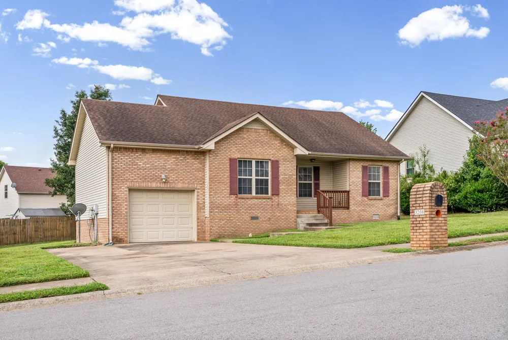 3208 Veranda Cir Clarksville, TN 37042