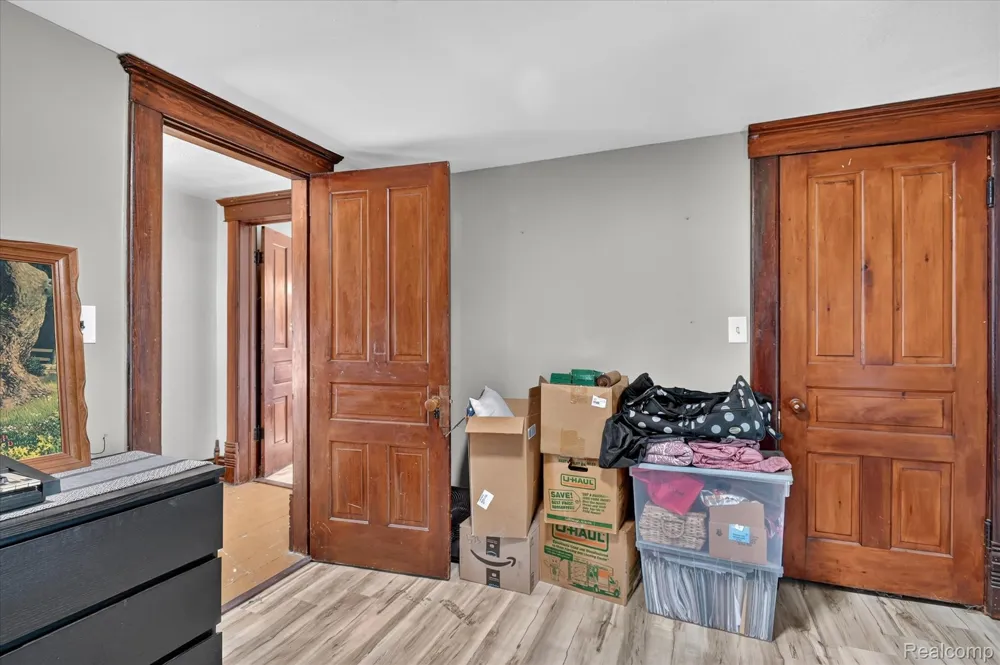 158 W 1st Street Perry City, MI 48872