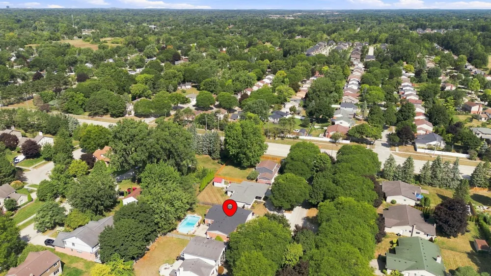 4957 Hubbard Drive Troy City, MI 48085