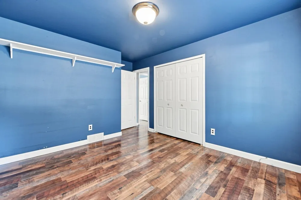 4957 Hubbard Drive Troy City, MI 48085