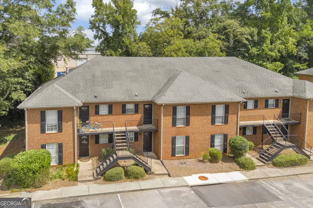 1055 Baxter ST Athens, GA 30606