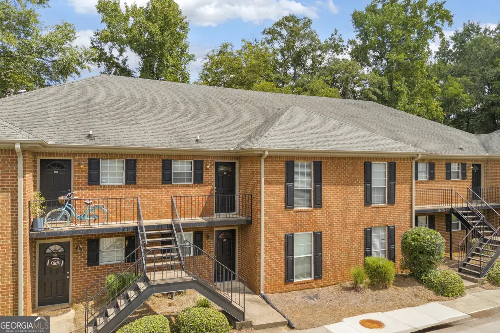 1055 Baxter ST Athens, GA 30606