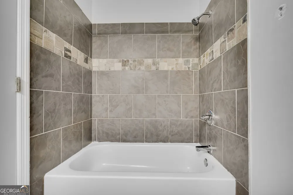 1055 Baxter ST Athens, GA 30606