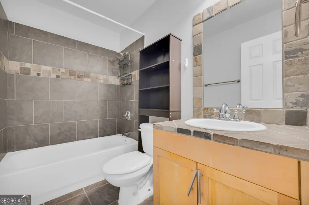 1055 Baxter ST Athens, GA 30606