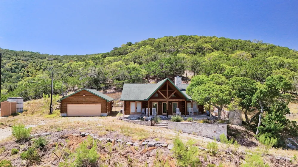 1316 Indian Creek Road Bandera, TX 78003