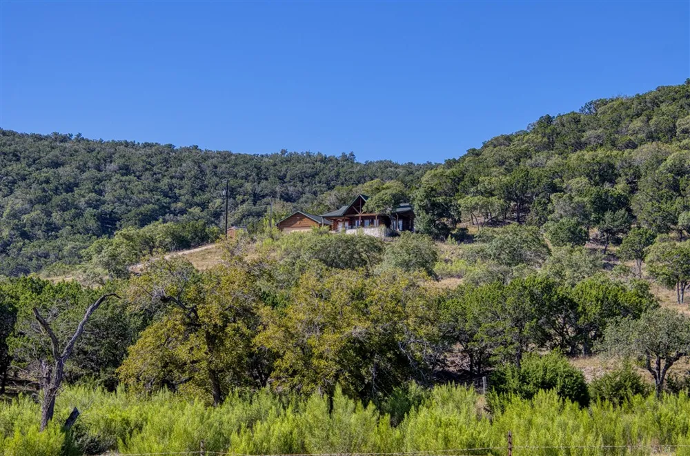 1316 Indian Creek Road Bandera, TX 78003