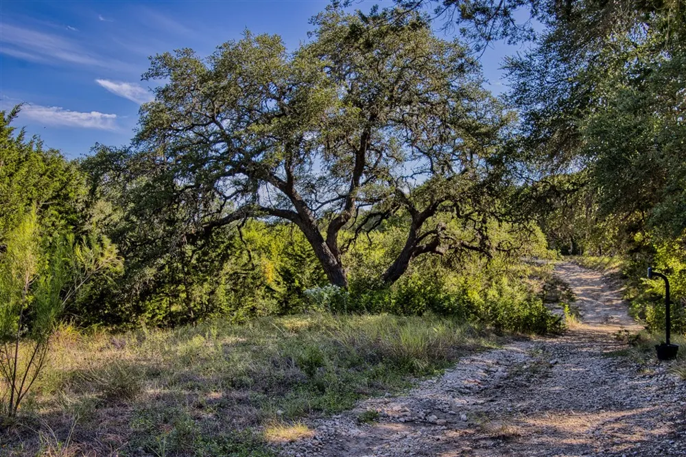 1316 Indian Creek Road Bandera, TX 78003
