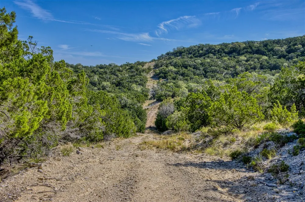 1316 Indian Creek Road Bandera, TX 78003