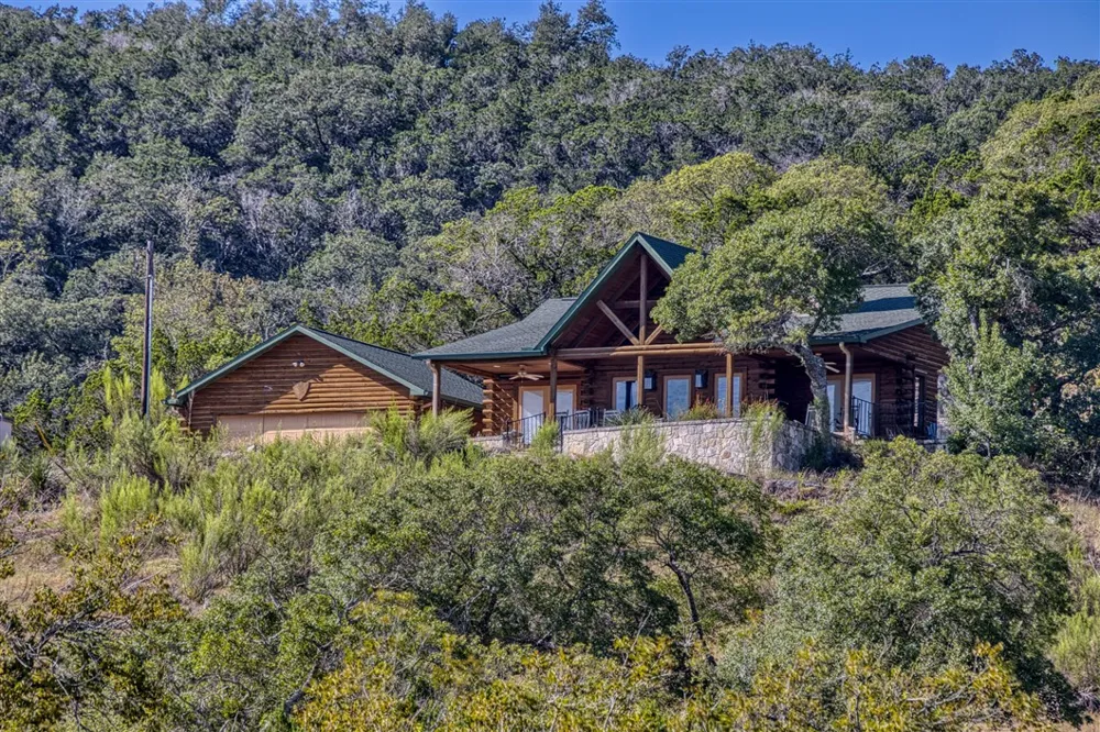 1316 Indian Creek Road Bandera, TX 78003
