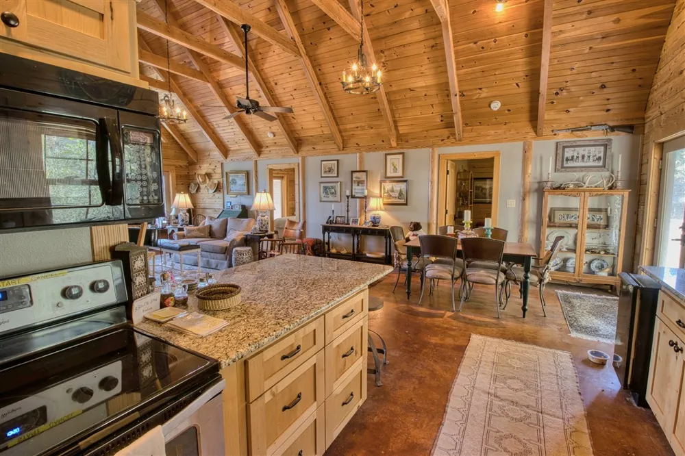 1316 Indian Creek Road Bandera, TX 78003