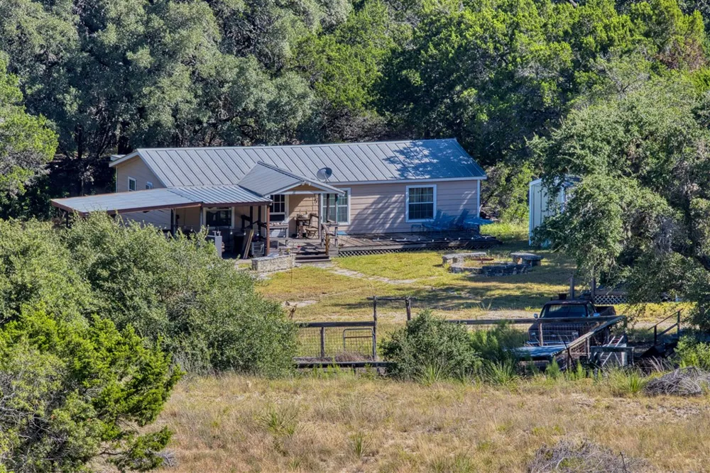 1316 Indian Creek Road Bandera, TX 78003