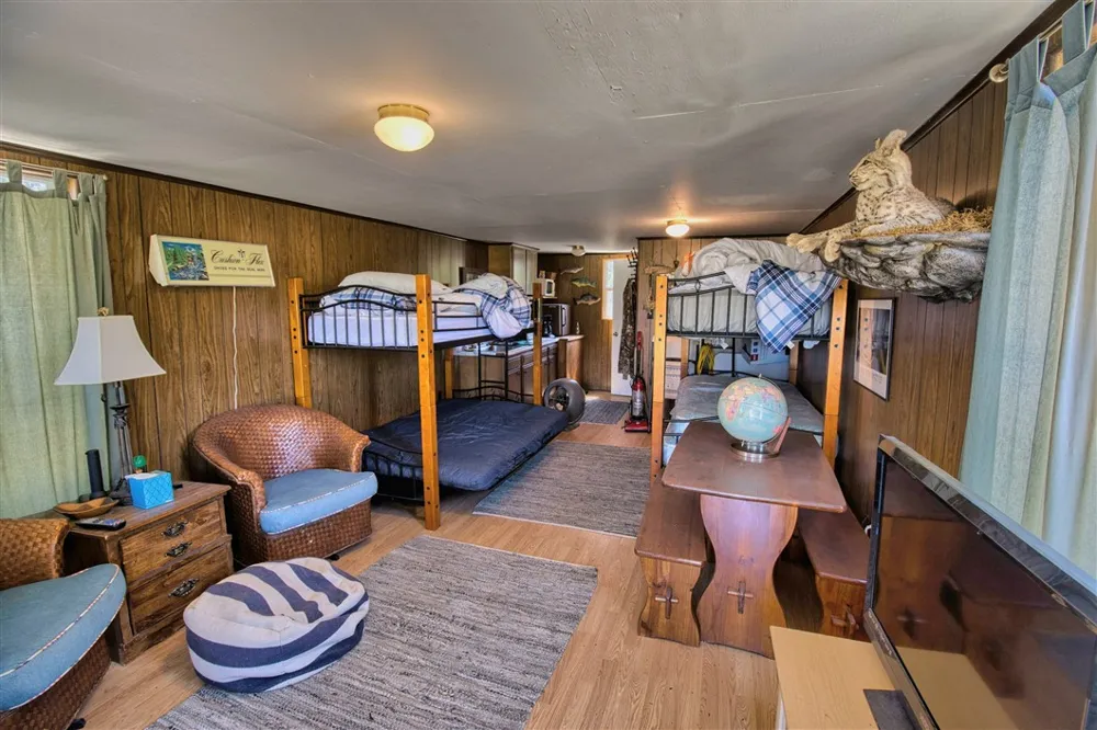 1316 Indian Creek Road Bandera, TX 78003