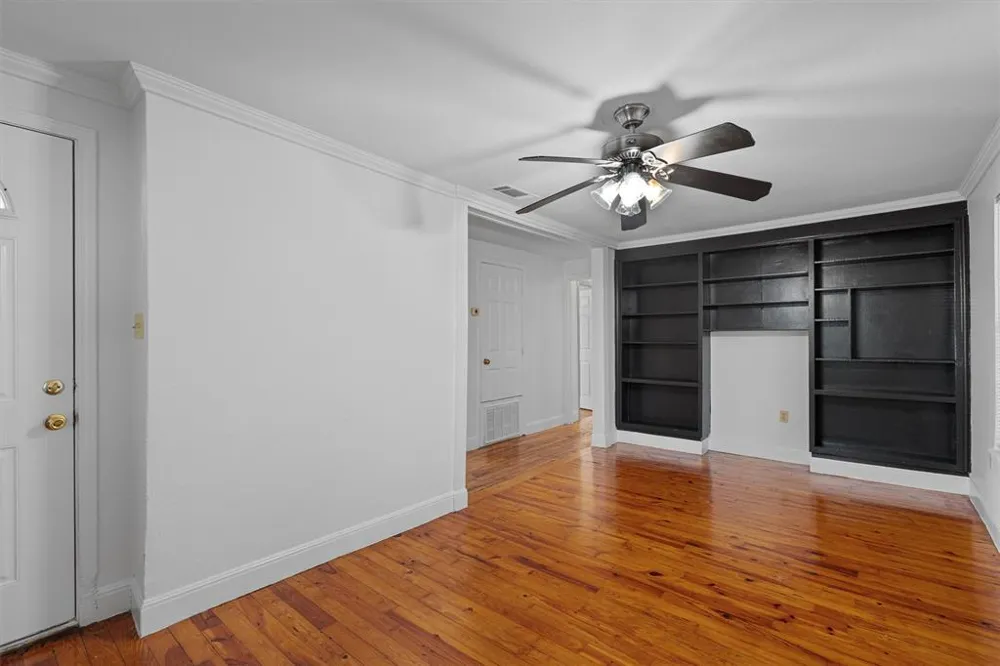 403 Blackson Avenue Austin, TX 78752