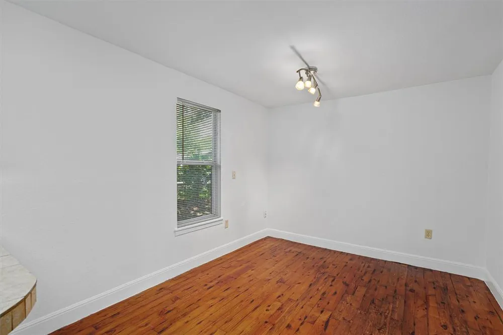 403 Blackson Avenue Austin, TX 78752