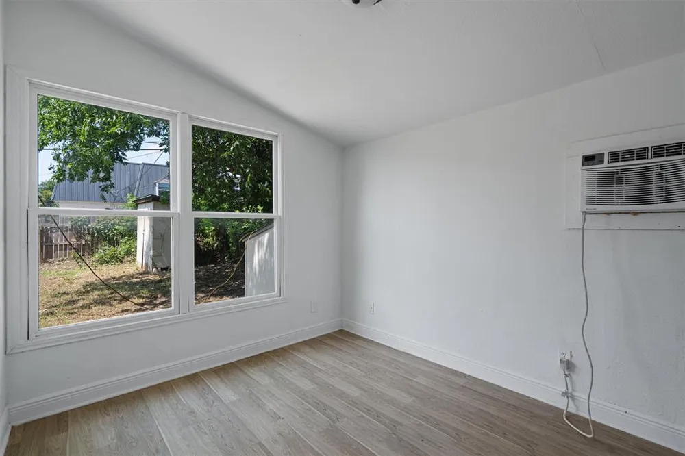 403 Blackson Avenue Austin, TX 78752