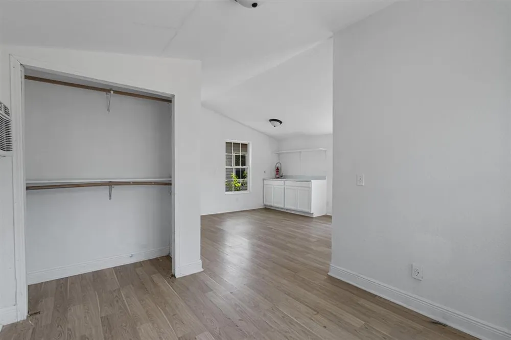 403 Blackson Avenue Austin, TX 78752