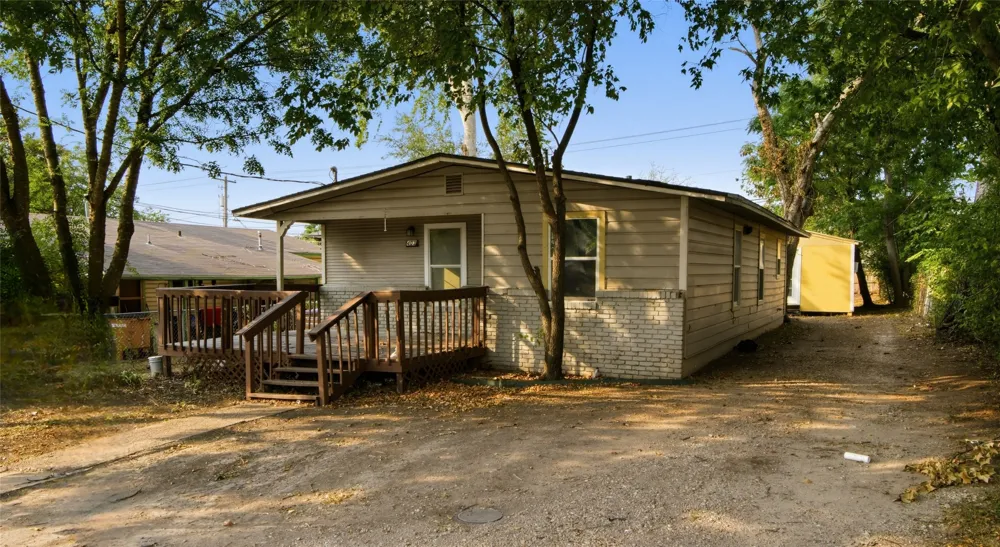 403 Blackson Avenue Austin, TX 78752
