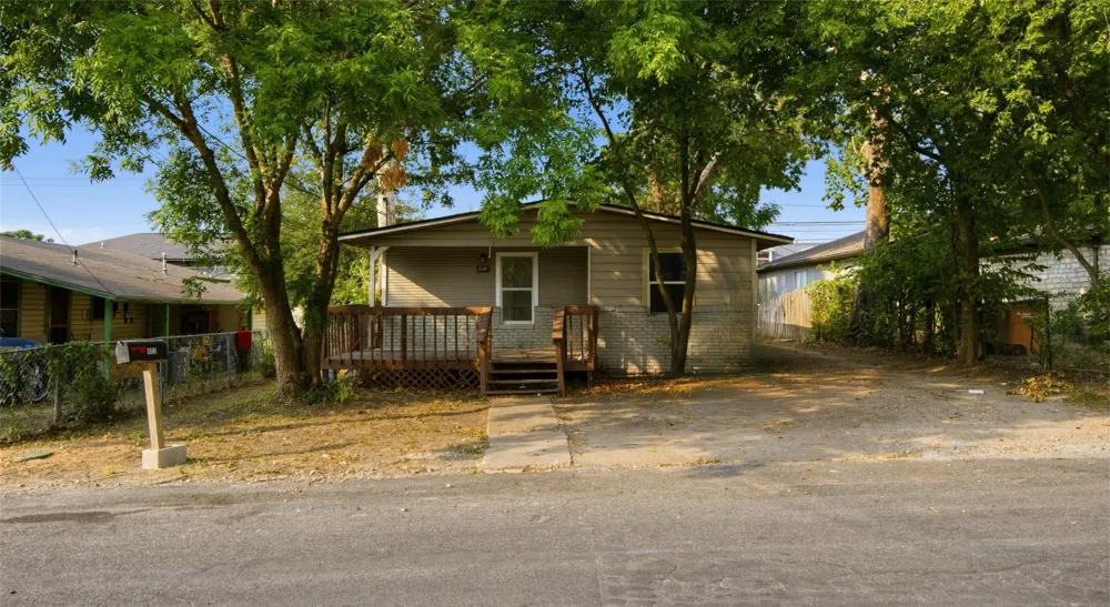 403 Blackson Avenue Austin, TX 78752