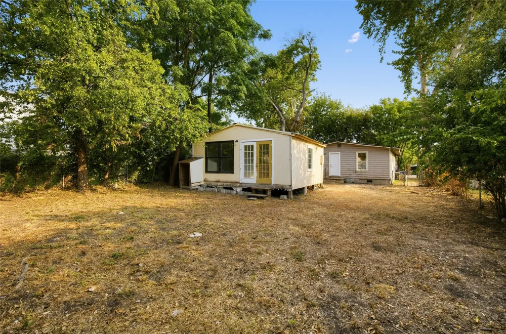 403 Blackson Avenue Austin, TX 78752