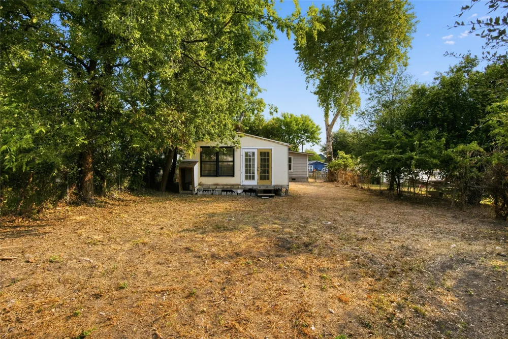 403 Blackson Avenue Austin, TX 78752
