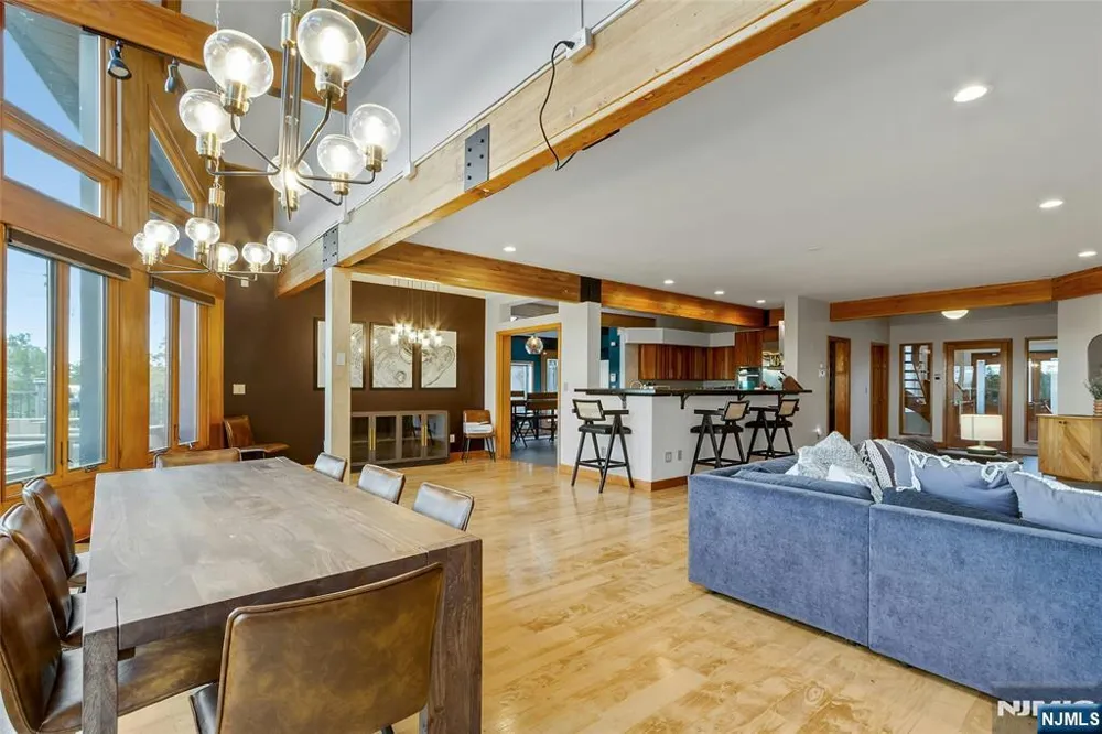 69 Cedar Pond Lane Chester, NY 10918