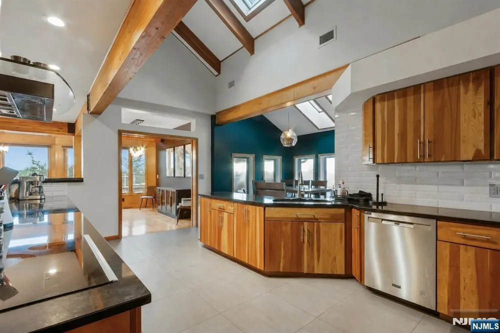 69 Cedar Pond Lane Chester, NY 10918