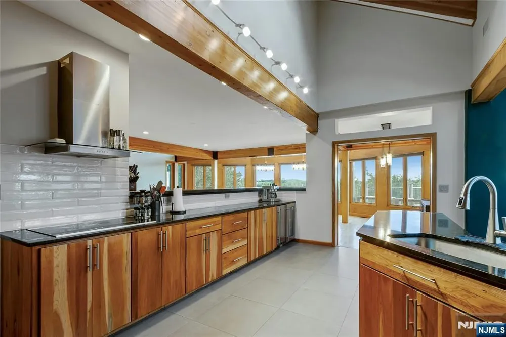 69 Cedar Pond Lane Chester, NY 10918