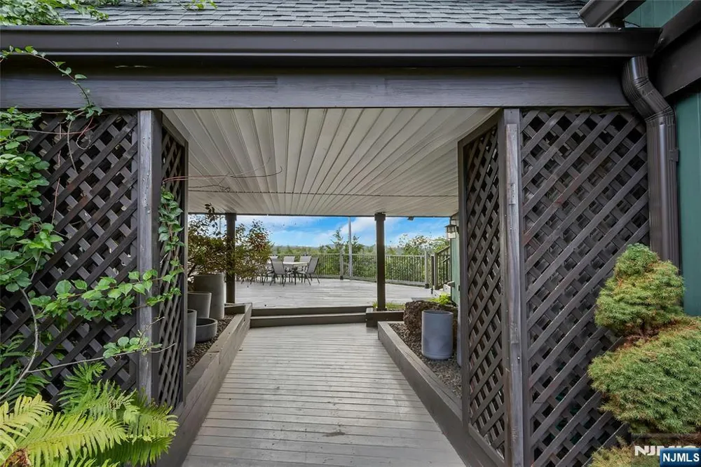 69 Cedar Pond Lane Chester, NY 10918