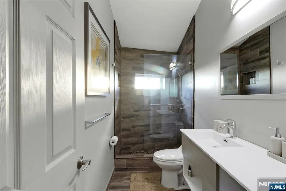 69 Cedar Pond Lane Chester, NY 10918