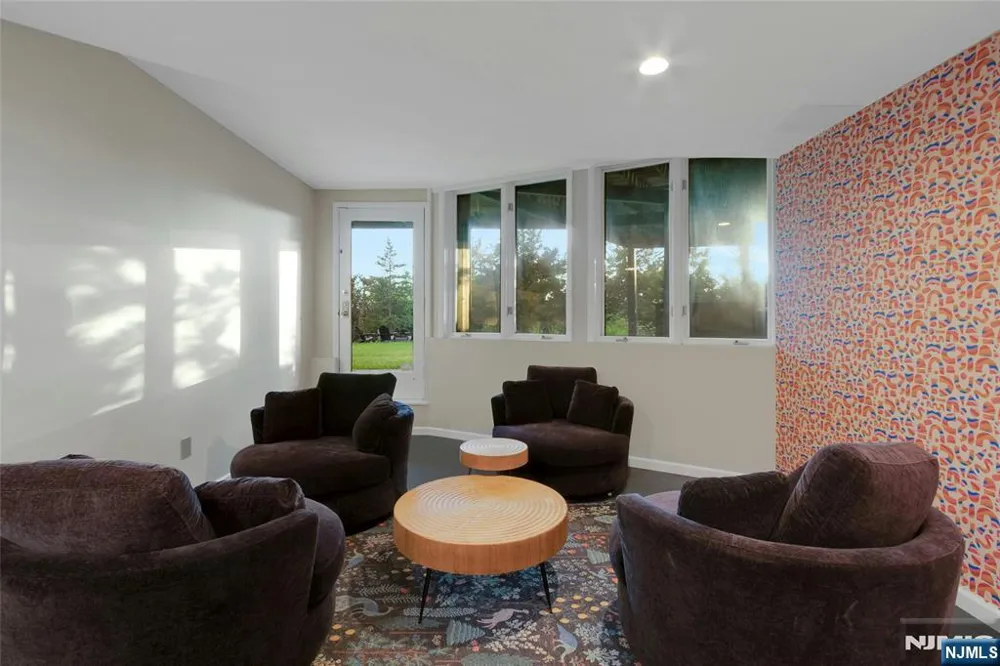 69 Cedar Pond Lane Chester, NY 10918