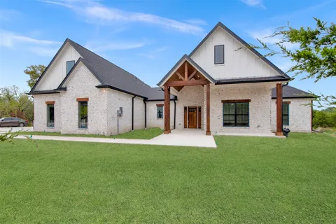 1179 Robertson Road