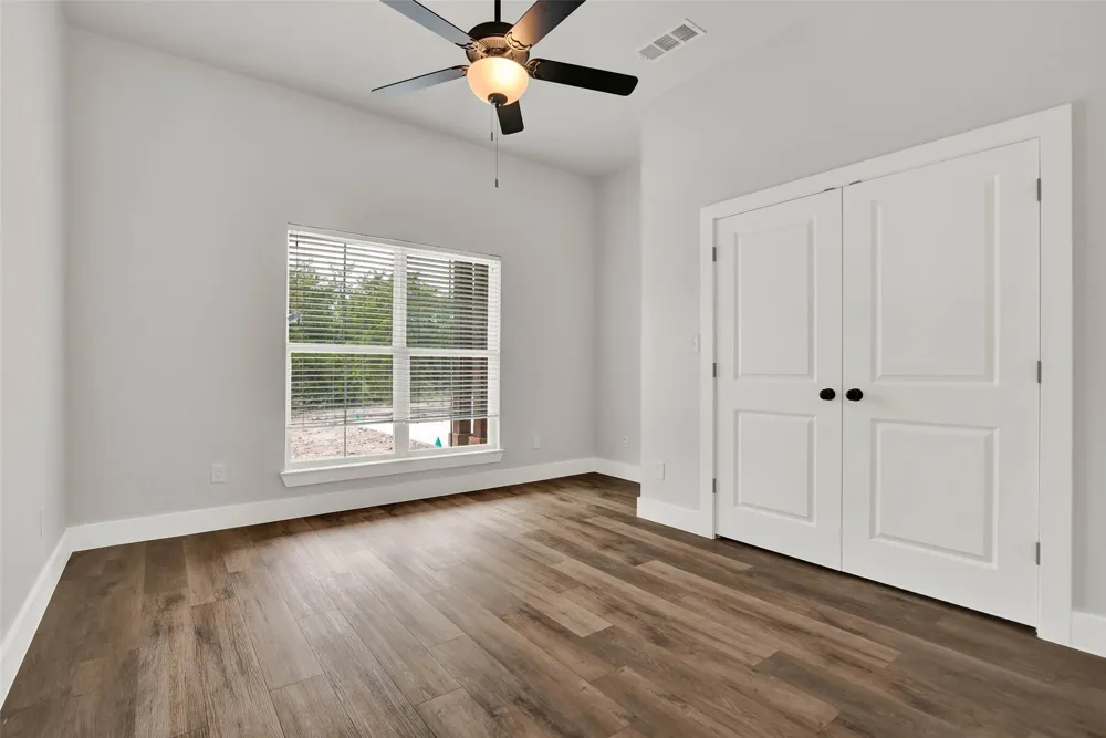 1179 Robertson Road Whitewright, TX 76273