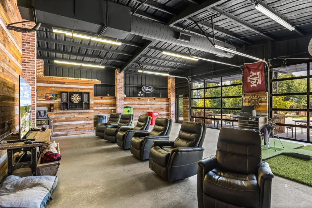 1281 Shady Oaks Circle Glen Rose, TX 76043
