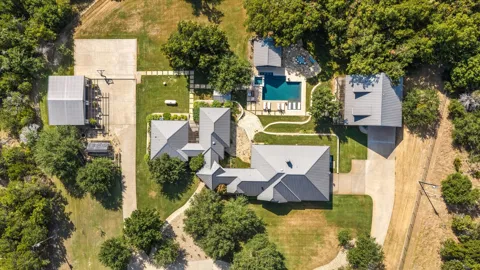 1281 Shady Oaks Circle