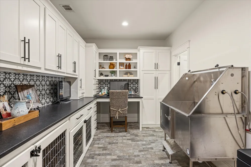 1281 Shady Oaks Circle Glen Rose, TX 76043