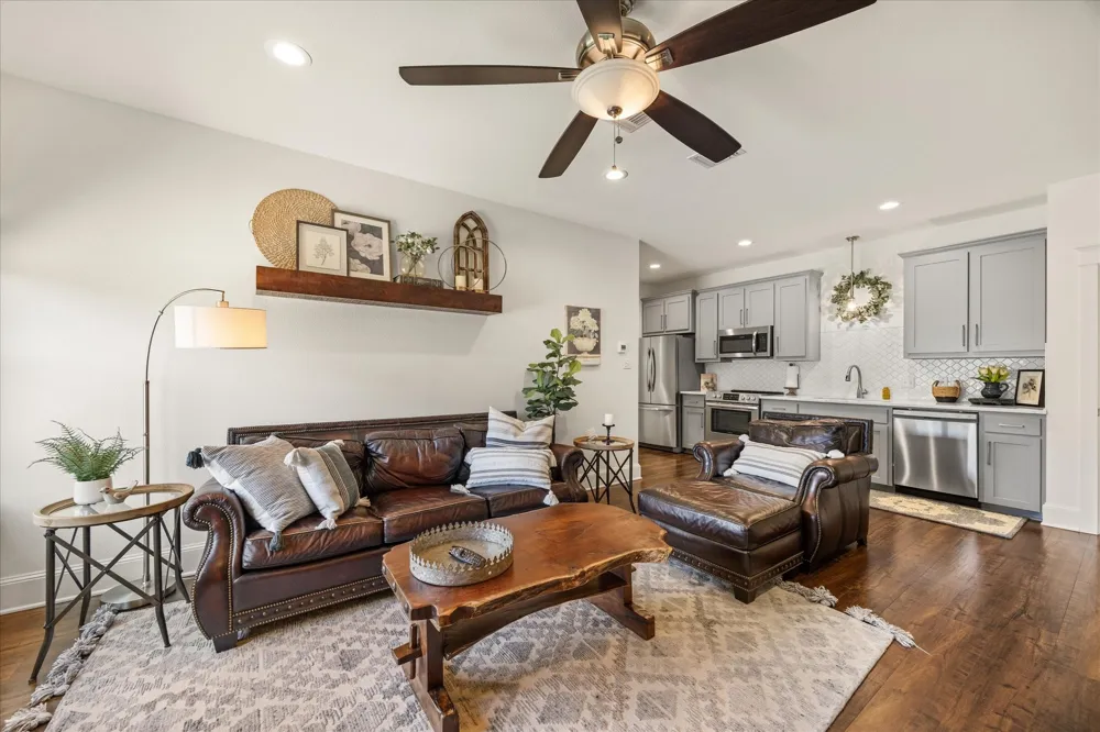 1281 Shady Oaks Circle Glen Rose, TX 76043