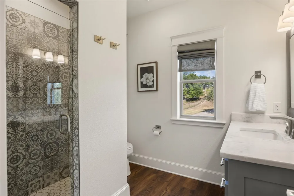 1281 Shady Oaks Circle Glen Rose, TX 76043