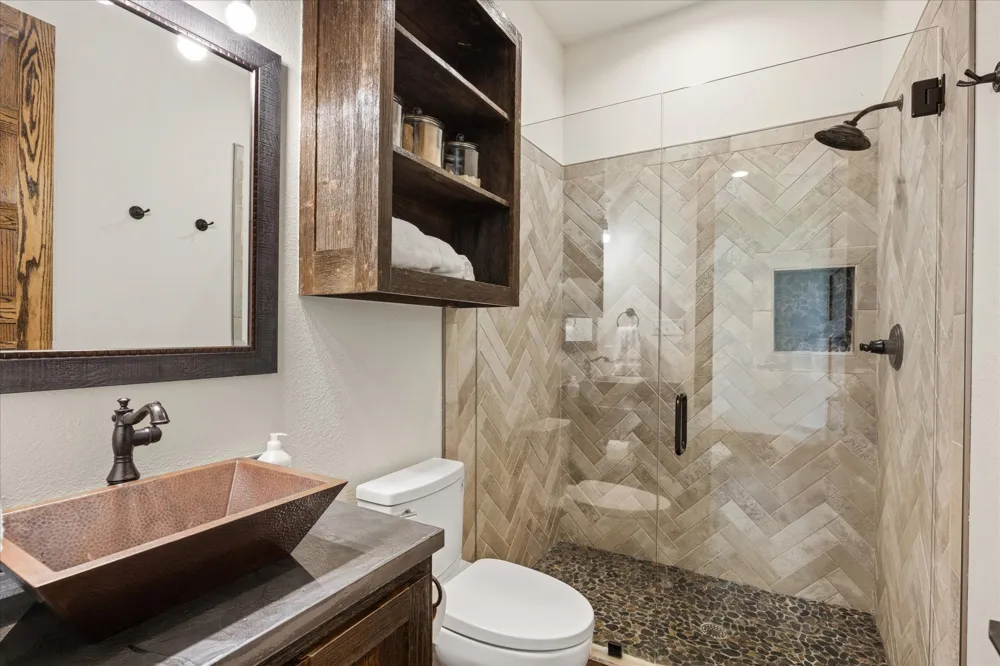 1281 Shady Oaks Circle Glen Rose, TX 76043