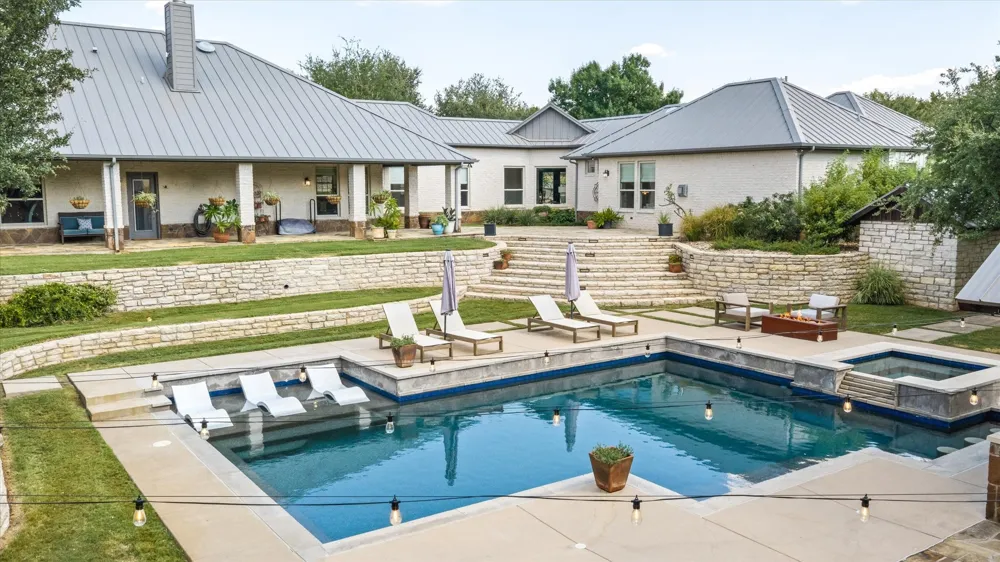 1281 Shady Oaks Circle Glen Rose, TX 76043
