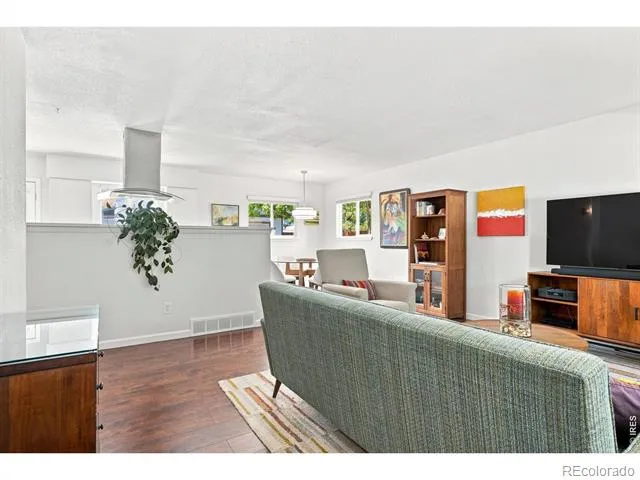 1611 Sunset Drive Louisville, CO 80027