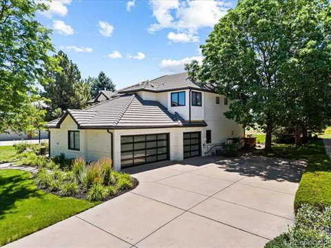 15 Glenmoor Circle