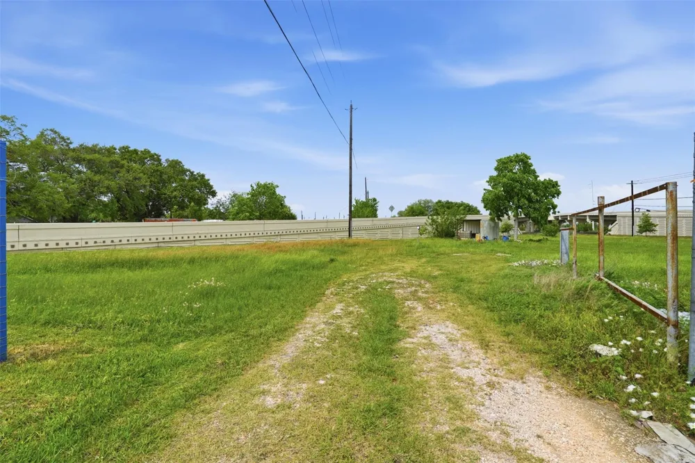 1100 Avenue H Rosenberg, TX 77471