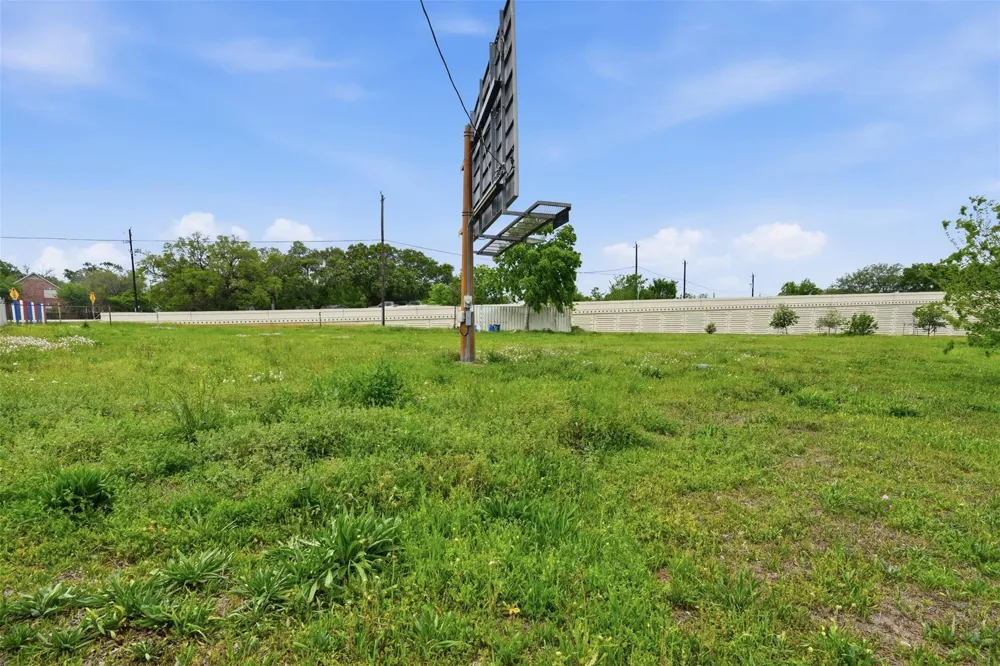 1100 Avenue H Rosenberg, TX 77471